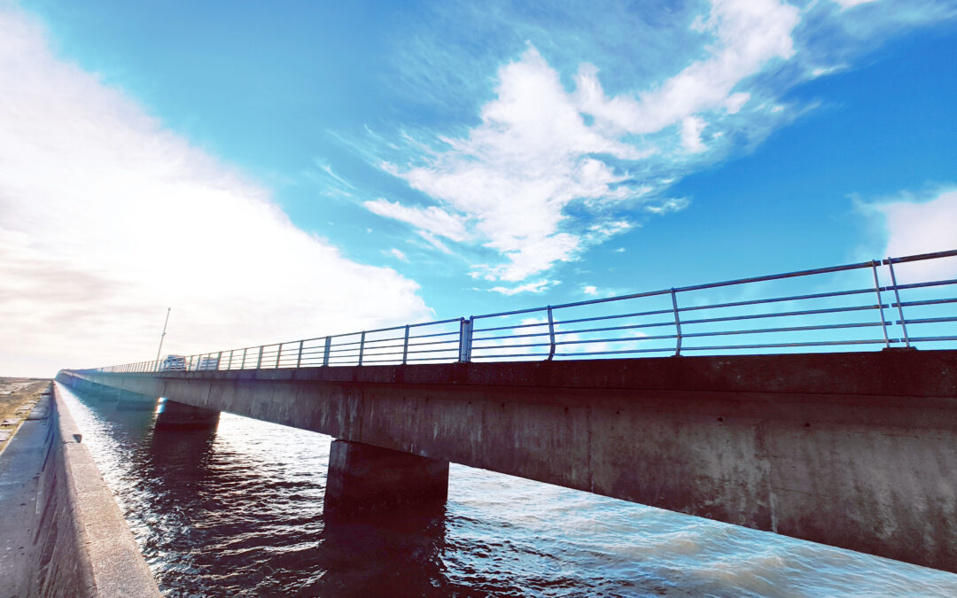 Le Pont d’Oléron délesté de ses candélabres éteints depuis presque 4 ans