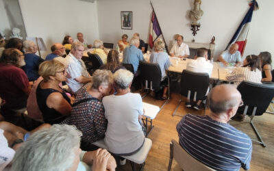 Saint-Denis. Le Conseil municipal extraordinaire tend un peu plus les relations avec les oppositions